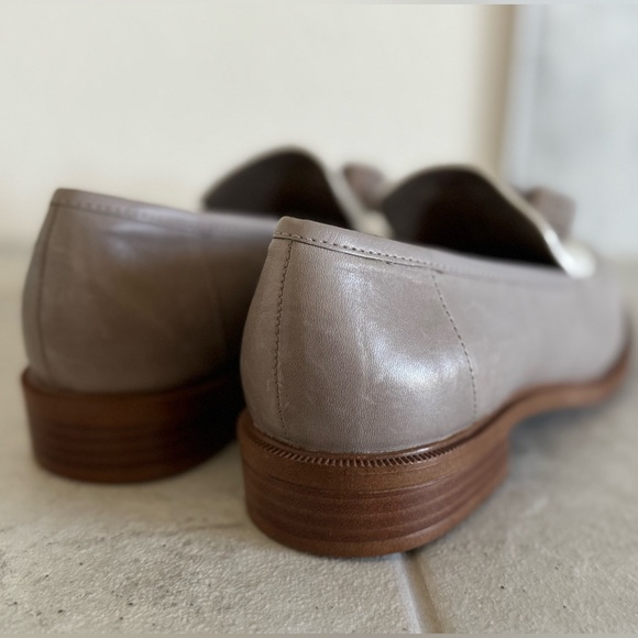 Clark’s Somerset Taylor Cinderella Loafer Tassels Gray/White Leather Womens 7.5M - Picture 6 of 16